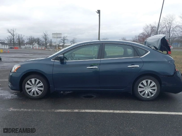 2013 Nissan Sentra SR with VIN 3N1AB7AP4DL771138, listed as a IAAI auction lot 41815938 with 100,529 mi miles. Bid and sale history available at carsss.com. Image 14.