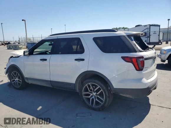 2016 Ford Explorer Sport z VIN 1FM5K8GT8GGC59587, wystawiony jako Copart lot #64338125 z przebiegiem 111 979 mil mil oraz Szkoda całkowita • Salvage title. Historia ofert i sprzedaży dostępna na DreamBid. Obrazek 2.
