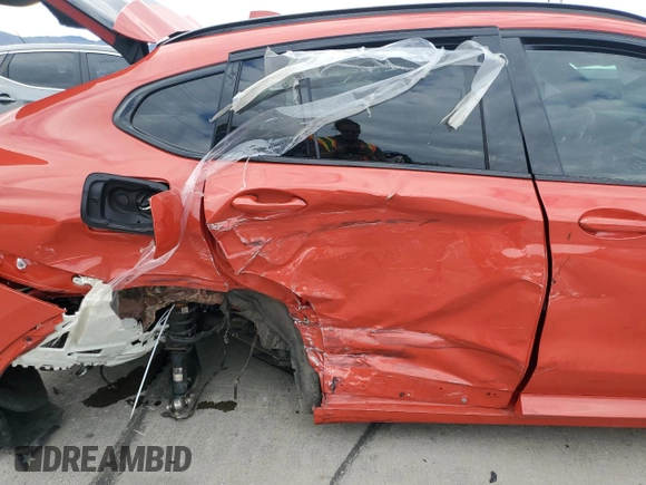 2023 BMW X4 M z VIN 5YM23EC03P9R13535, wystawiony jako Copart lot #54141864 z przebiegiem 7 779 mil mil oraz Szkoda całkowita • Salvage title. Historia ofert i sprzedaży dostępna na DreamBid. Obrazek 11.