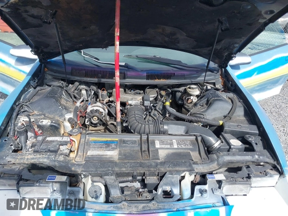 1994 Chevrolet Camaro z VIN 2G1FP22S6R2203690, wystawiony jako IAAI lot #41827837 z przebiegiem 183 917 mil mil oraz . Historia ofert i sprzedaży dostępna na DreamBid. Obrazek 10.