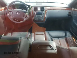 2006 Cadillac DTS Professional z VIN 1GEEH06Y56U500692, wystawiony jako Copart lot #42991925 z przebiegiem 26 810 mil mil oraz Szkody całkowita. Historia ofert i sprzedaży dostępna na DreamBid. Obrazek 8.