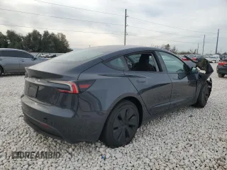 2024 Tesla Model 3 z VIN 5YJ3E1EA6RF864393, wystawiony jako Copart lot #41414425 z przebiegiem 1 529 mil mil oraz Szkoda całkowita • Salvage title. Historia ofert i sprzedaży dostępna na DreamBid. Obrazek 3.