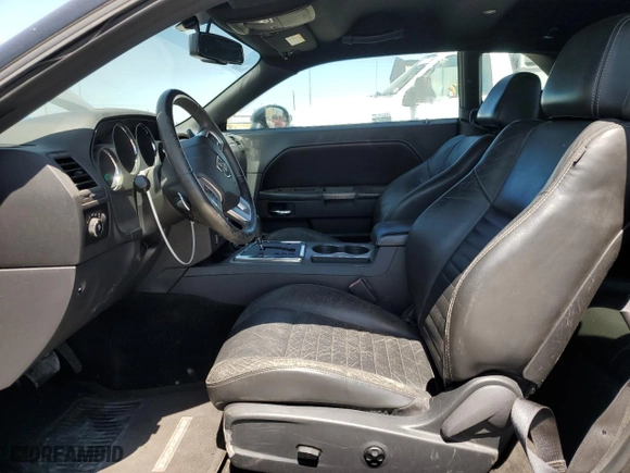 2013 Dodge Challenger R/T with VIN 2C3CDYBTXDH536094, listed as a Copart auction lot 53282805 with 116,705 mi miles and Clean Title. Bid and sale history available at carsss.com. Image 7.