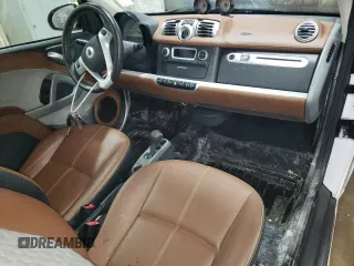 2014 Smart fortwo Pure z VIN WMEEJ3BA8EK740970, wystawiony jako Copart lot #45994035 z przebiegiem 44 787 mil mil oraz Szkoda całkowita • Salvage title. Historia ofert i sprzedaży dostępna na DreamBid. Obrazek 8.