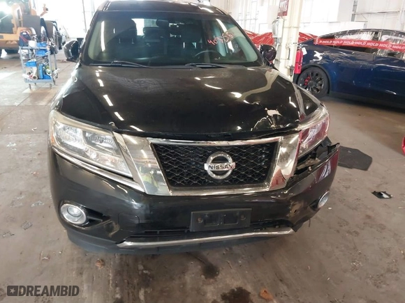 2016 Nissan Pathfinder S with VIN 5N1AR2MNXGC630771, listed as a IAAI auction lot 40825523 with 106051 miles. Bid and sale history available at carsss.com. Image 6.