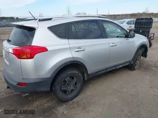 2014 Toyota RAV4 LE with VIN JTMBFREVXED062425, listed as a IAAI auction lot 41602971 with 180,960 mi miles. Bid and sale history available at carsss.com. Image 4.
