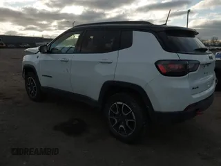 2024 Jeep Compass Trailhawk с VIN 3C4NJDDN7RT131393, выставлен на аукционе IAAI как лот 41217550 с пробегом 8 215 миль миль и . История ставок и продаж доступна на DreamBid. Изображение 3.