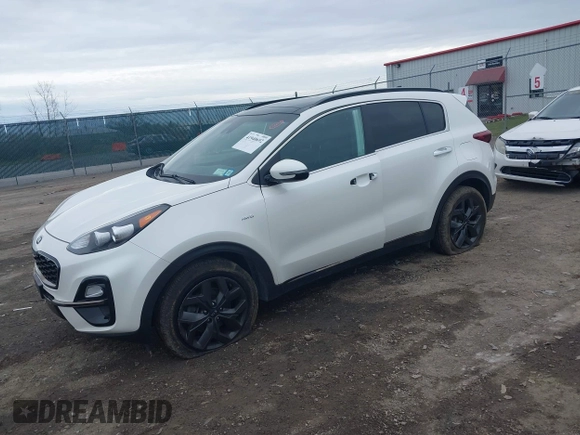 2020 Kia Sportage S with VIN KNDP6CAC0L7833915, listed as a IAAI auction lot 41940692 with 55,005 mi miles. Bid and sale history available at carsss.com. Image 2.
