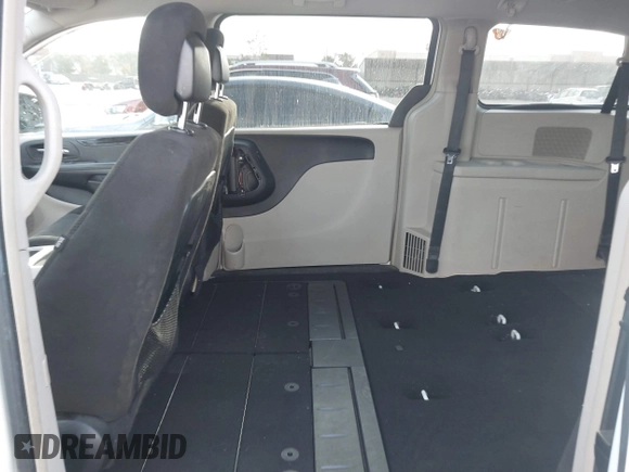 2013 Dodge Grand Caravan Crew with VIN 2C4RDGDG4DR606263, listed as a IAAI auction lot 41898351 with 127,044 mi miles and . Bid and sale history available at DreamBid. Image 8.