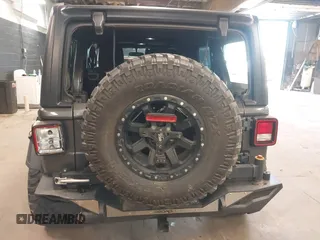 2018 Jeep Wrangler Unlimited Sport S с VIN 1C4HJXDG7JW280918, выставлен на аукционе IAAI как лот 41998831 с пробегом 66 539 миль миль и . История ставок и продаж доступна на DreamBid. Изображение 16.