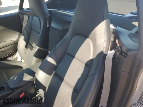 2024 Porsche 718 Cayman z VIN WP0AA2A82RK255106, wystawiony jako Copart lot #46917485 z przebiegiem 13 662 mil mil oraz Szkoda całkowita • Salvage title. Historia ofert i sprzedaży dostępna na DreamBid. Obrazek 10.