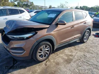 2017 Hyundai Tucson SE with VIN KM8J23A40HU525982, listed as a IAAI auction lot 41790898 with 107,715 mi miles. Bid and sale history available at carsss.com. Image 17.