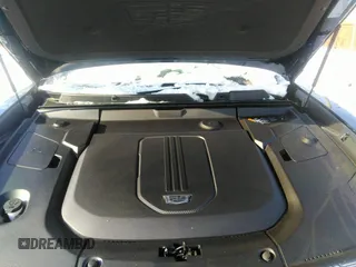 2024 Cadillac LYRIQ z VIN 1GYKPVRL8RZ128147, wystawiony jako IAAI lot #41273392 z przebiegiem 1 927 mil mil oraz . Historia ofert i sprzedaży dostępna na DreamBid. Obrazek 10.