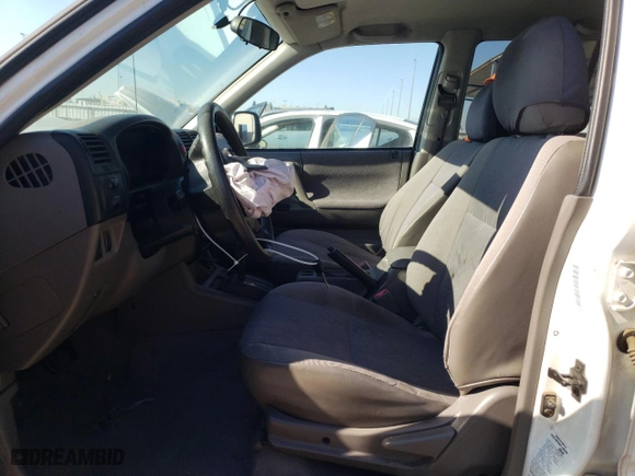 2004 Isuzu Rodeo S with VIN 4S2CK58W044317034, listed as a Copart auction lot 42401765 with 110,639 mi miles and Salvage Title. Bid and sale history available at carsss.com. Image 7.