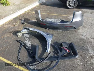 2024 Tesla Model Y Performance z VIN 7SAYGDEF5RA322392, wystawiony jako IAAI lot #41939339 z przebiegiem 20 808 mil mil oraz . Historia ofert i sprzedaży dostępna na DreamBid. Obrazek 12.