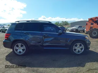 2015 Mercedes-Benz GLK 350 z VIN WDCGG5HB3FG441600, wystawiony jako IAAI lot #42195236 z przebiegiem 36 505 mil mil oraz . Historia ofert i sprzedaży dostępna na DreamBid. Obrazek 13.