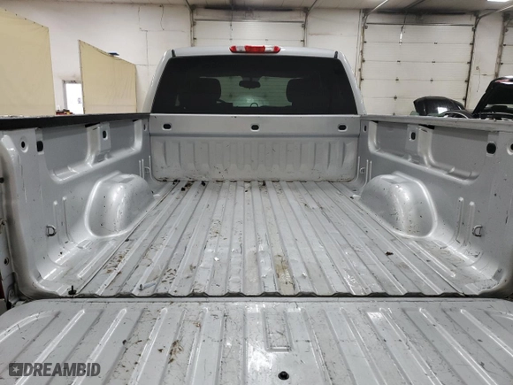 2013 Chevrolet Silverado 1500 LT with VIN 1GCRKSE70DZ401312, listed as a Copart auction lot 47105075 with 194,733 mi miles and Clean Title. Bid and sale history available at carsss.com. Image 6.