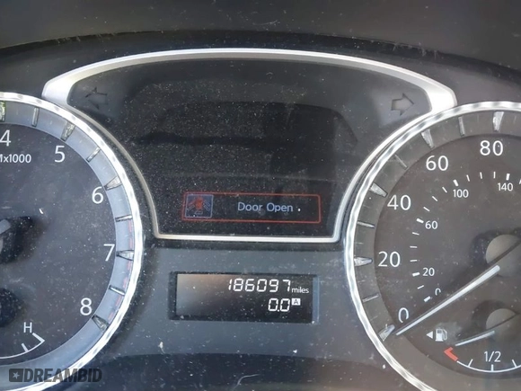 2013 Infiniti JX35 with VIN 5N1AL0MN9DC304963, listed as a IAAI auction lot 40640642 with 186097 miles. Bid and sale history available at carsss.com. Image 15.