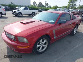 2008 Ford Mustang GT Deluxe with VIN 1ZVHT82H285194618, listed as a IAAI auction lot 42001961 with 129,781 mi miles and . Bid and sale history available at carsss.com. Image 17.