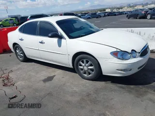 2007 Buick LaCrosse CXL with VIN 2G4WD552871107071, listed as a IAAI auction lot 41941297 with 135,691 mi miles. Bid and sale history available at carsss.com. Image 1.