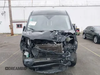 2017 Ford Transit z VIN 1FTYR2CM1HKB48712, wystawiony jako IAAI lot #39946351 z przebiegiem 82 749 mil mil oraz . Historia ofert i sprzedaży dostępna na DreamBid. Obrazek 12.