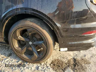 2022 Bentley Bentayga V8 z VIN SJAAM2ZV9NC013534, wystawiony jako Copart lot #74924334 z przebiegiem 10 200 mil mil oraz Nie do naprawy • Non repairable. Historia ofert i sprzedaży dostępna na DreamBid. Obrazek 13.