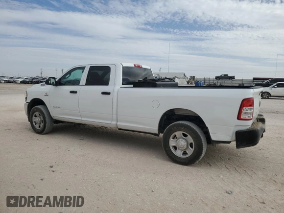 2022 Ram 3500 Tradesman with VIN 3C63R3GLXNG163592, listed as a Copart auction lot 47757715 with 25,067 mi miles and Salvage Title. Bid and sale history available at carsss.com. Image 2.