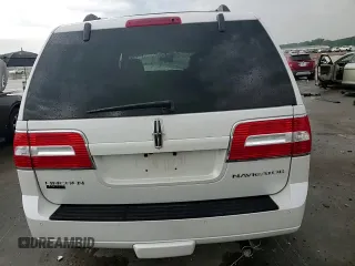 2014 Lincoln Navigator z VIN 5LMJJ2J51EEL08112, wystawiony jako Copart lot #54723164 z przebiegiem 135 575 mil mil oraz Szkoda całkowita • Salvage title. Historia ofert i sprzedaży dostępna na DreamBid. Obrazek 12.