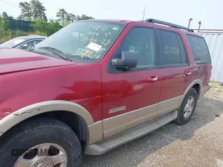2007 Ford Expedition Eddie Bauer with VIN 1FMFU18577LA36874, listed as a IAAI auction lot 42417680 with Not provided miles and . Bid and sale history available at DreamBid. Image 6.