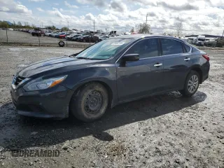 2018 Nissan Altima 2.5 SR with VIN 1N4AL3APXJC218252, listed as a Copart auction lot 50982195 with 169,118 mi miles and Salvage Title. Bid and sale history available at carsss.com. Image 1.