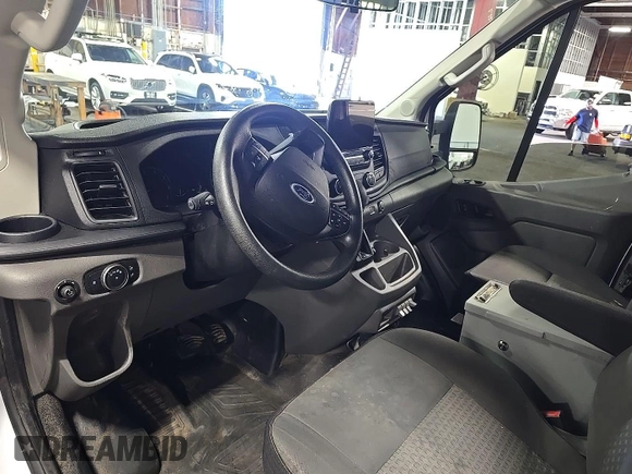 2020 Ford Transit Cargo with VIN 1FTBF4UG0LKB26146, listed as a IAAI auction lot 42679323 with 137,541 mi miles and . Bid and sale history available at DreamBid. Image 26.