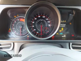 2022 Hyundai Elantra SEL with VIN 5NPLM4AG7NH085403, listed as a IAAI auction lot 40477863 with 18,638 mi miles and . Bid and sale history available at DreamBid. Image 7.
