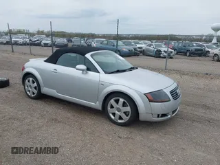 2001 Audi TT z VIN TRUTX28N711010420, wystawiony jako IAAI lot #42017113 z przebiegiem 166 895 mil mil oraz . Historia ofert i sprzedaży dostępna na DreamBid. Obrazek 1.