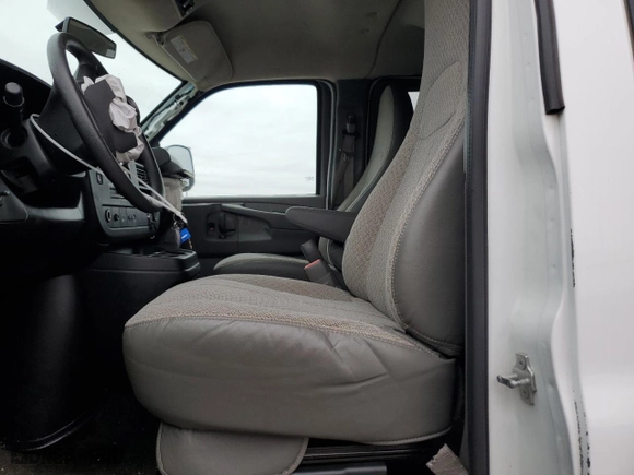 2012 Chevrolet Express Passenger 1LT with VIN 1GAZG1FG5C1140436, listed as a Copart auction lot 85259254 with 0 mi miles and Salvage Title. Bid and sale history available at carsss.com. Image 7.