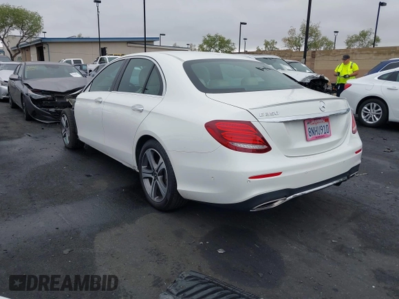 2020 Mercedes-Benz E 350 with VIN WDDZF8DB4LA745452, listed as a IAAI auction lot 42164224 with 53,934 mi miles and . Bid and sale history available at DreamBid. Image 3.