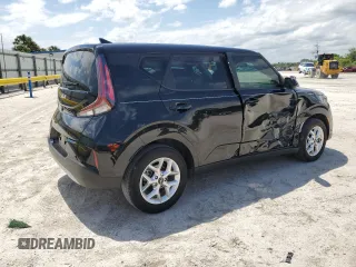2024 Kia Soul LX with VIN KNDJ23AU0R7911774, listed as a Copart auction lot 52014835 with 28,246 mi miles and Salvage Title. Bid and sale history available at carsss.com. Image 3.
