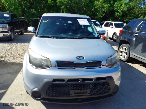 2014 Kia Soul with VIN KNDJN2A22E7722117, listed as a IAAI auction lot 42090386 with 114,695 mi miles. Bid and sale history available at carsss.com. Image 6.