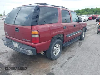 2002 Chevrolet Tahoe LT z VIN 1GNEC13Z62R163285, wystawiony jako IAAI lot #42137746 z przebiegiem 185 129 mil mil oraz . Historia ofert i sprzedaży dostępna na DreamBid. Obrazek 4.