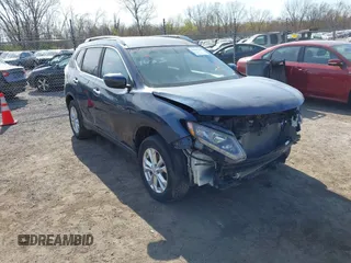 2016 Nissan Rogue SV z VIN KNMAT2MV6GP708803, wystawiony jako IAAI lot #42049440 z przebiegiem 107 359 mil mil oraz . Historia ofert i sprzedaży dostępna na DreamBid. Obrazek 1.
