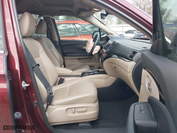 2019 Honda Pilot Touring 8-Passenger with VIN 5FNYF5H95KB009122, listed as a IAAI auction lot 41573338 with 85,845 mi miles. Bid and sale history available at carsss.com. Image 5.
