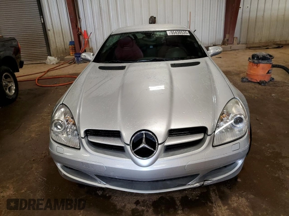 2006 Mercedes-Benz SLK 350 с VIN WDBWK56F06F113528, выставлен на аукционе Copart как лот 55430535 с пробегом 123 708 миль миль и Чистый • Clean title. История ставок и продаж доступна на DreamBid. Изображение 5.