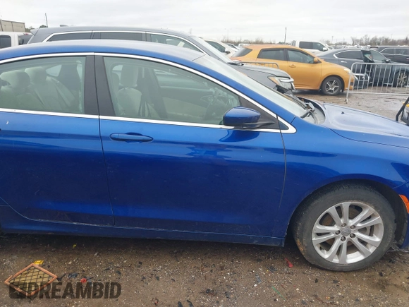 2015 Chrysler 200 Limited with VIN 1C3CCCAB5FN760835, listed as a IAAI auction lot 41566715 with 128,852 mi miles. Bid and sale history available at carsss.com. Image 13.
