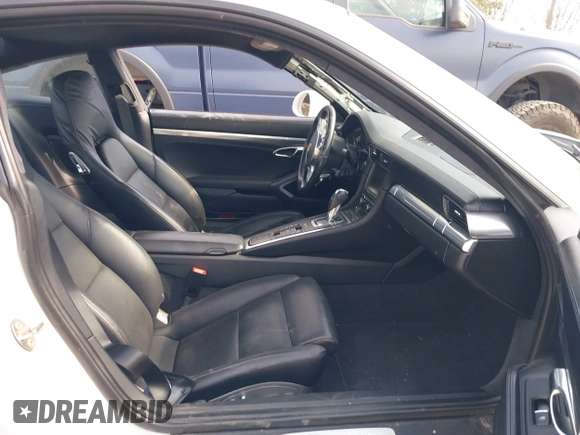 2016 Porsche 911 Turbo with VIN WP0AD2A97GS166077, listed as a IAAI auction lot 41568972 with 26,064 mi miles. Bid and sale history available at carsss.com. Image 5.