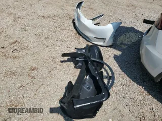 2022 Tesla Model Y Long Range z VIN 7SAYGDEE1NF354633, wystawiony jako Copart lot #55221835 z przebiegiem 53 821 mil mil oraz Szkoda całkowita • Salvage title. Historia ofert i sprzedaży dostępna na DreamBid. Obrazek 12.