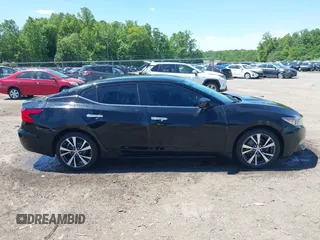 2017 Nissan Maxima SV z VIN 1N4AA6AP7HC409368, wystawiony jako IAAI lot #42253811 z przebiegiem 101 010 mil mil oraz . Historia ofert i sprzedaży dostępna na DreamBid. Obrazek 13.