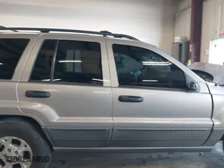 2001 Jeep Grand Cherokee Laredo with VIN 1J4GW48S01C732942, listed as a IAAI auction lot 41988918 with 205,752 mi miles. Bid and sale history available at carsss.com. Image 14.