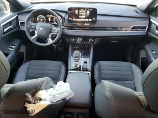 2023 Mitsubishi Outlander SE with VIN JA4J4UA86PZ053130, listed as a Copart auction lot 87688755 with 7,777 mi miles and Salvage Title. Bid and sale history available at carsss.com. Image 8.