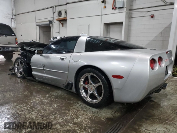 2004 Chevrolet Corvette with VIN 1G1YY22G245105691, listed as a Copart auction lot 45751065 with 85,494 mi miles and Clean Title. Bid and sale history available at DreamBid. Image 2.