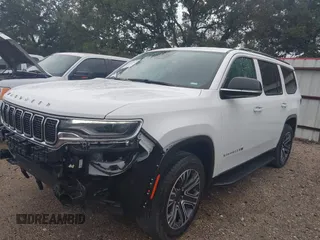 2024 Jeep Wagoneer Series II with VIN 1C4SJUBPXRS172268, listed as a IAAI auction lot 41333577 with 19,137 mi miles and . Bid and sale history available at DreamBid. Image 18.