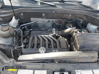 2018 Volkswagen Atlas SE с VIN 1V2KR2CA6JC576835, выставлен на аукционе IAAI как лот 42174916 с пробегом 153 322 миль миль и . История ставок и продаж доступна на DreamBid. Изображение 10.